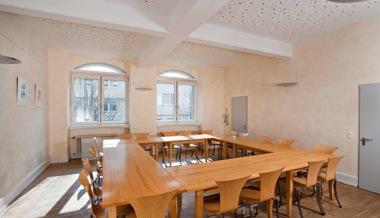 Clubraum_Seminarbestuhlung_original