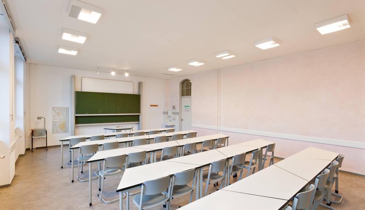 202_Palamentarisch_bestuhlt_original