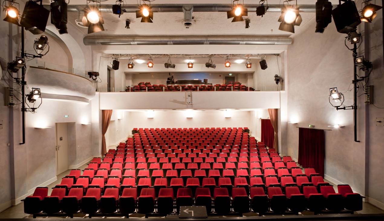 Grossersaal_ohne_Vorhang_original_copy_1